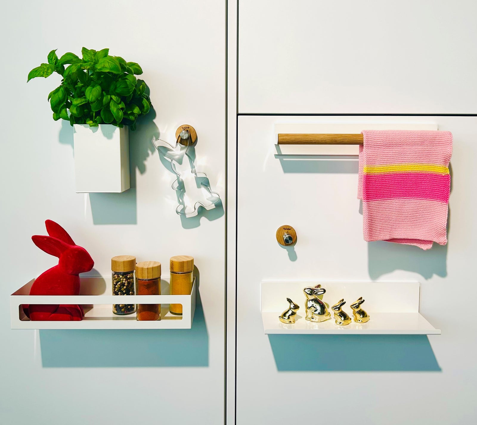 Verwöhnen Sie sich selbst oder Ihre Liebsten mit unseren hochwertigen, magnetischen Küchenaccessoires