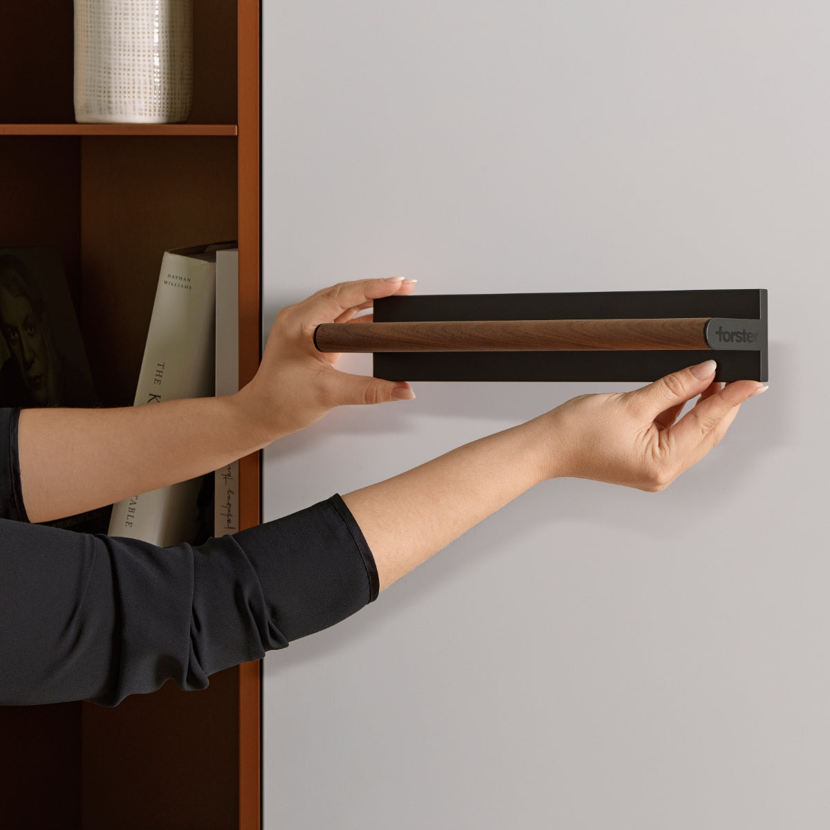 Magnetisch, Kleben, Schrauben – Forster Accessoires sind vielfältig installierbar